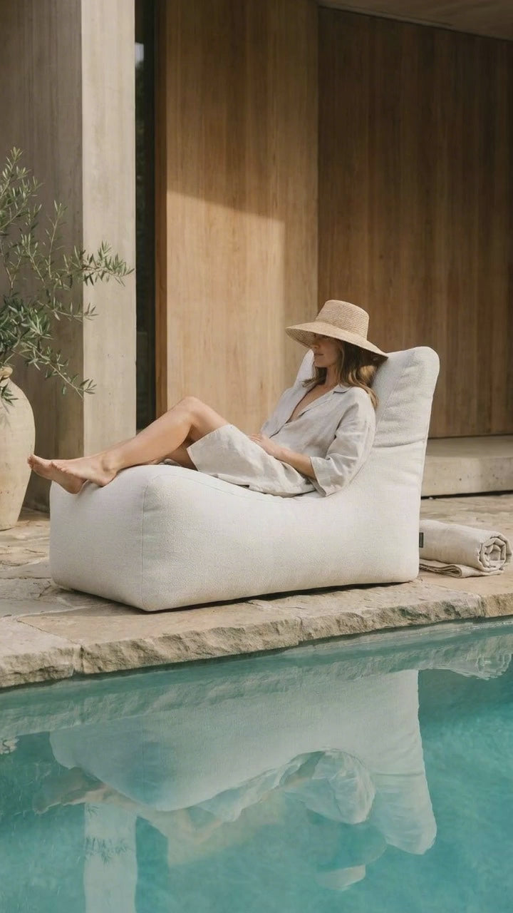 Ladda video: Sittsäck Lounge Dunẽs Fluffy White