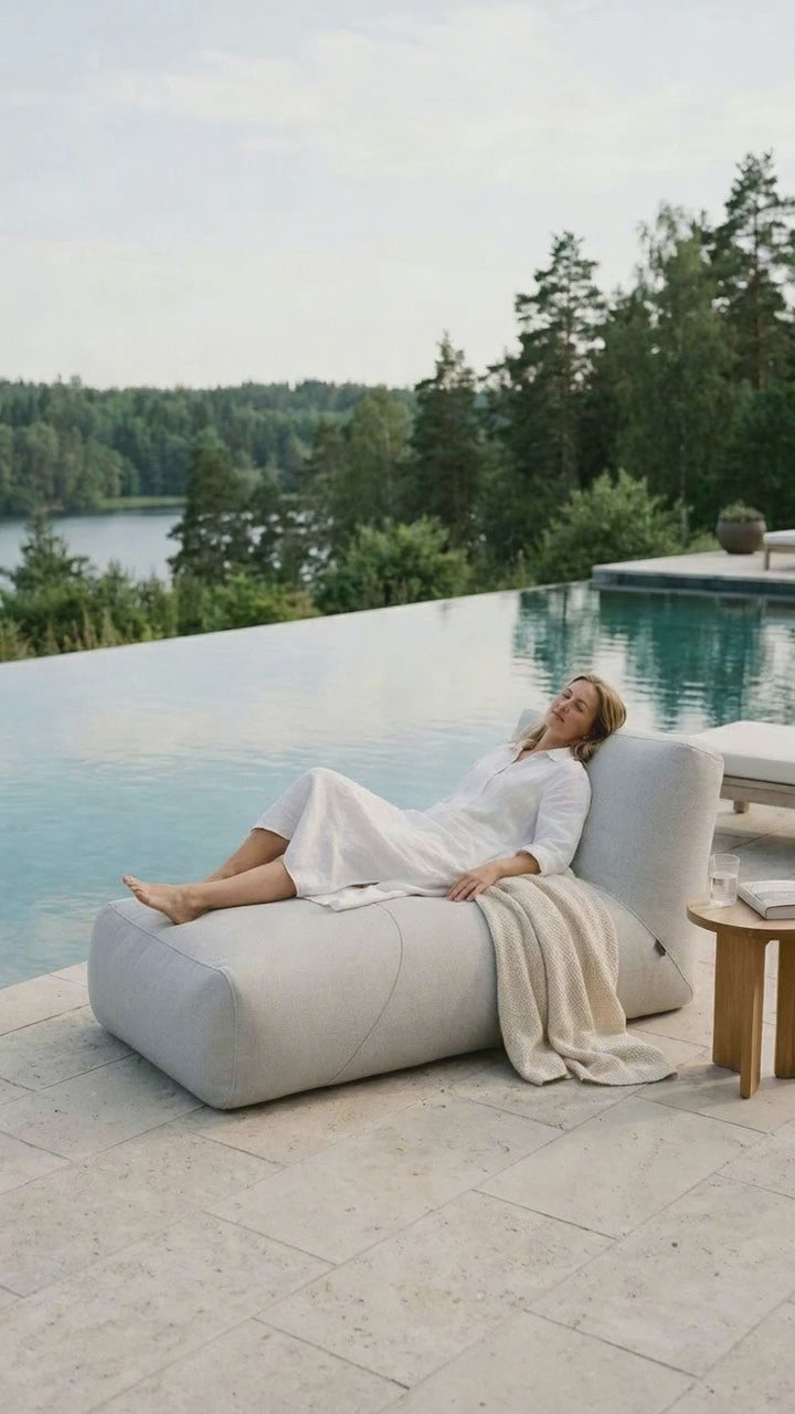 Ladda video: Sittsäck Tube 100 Dagbädd Dunẽs Fluffy White