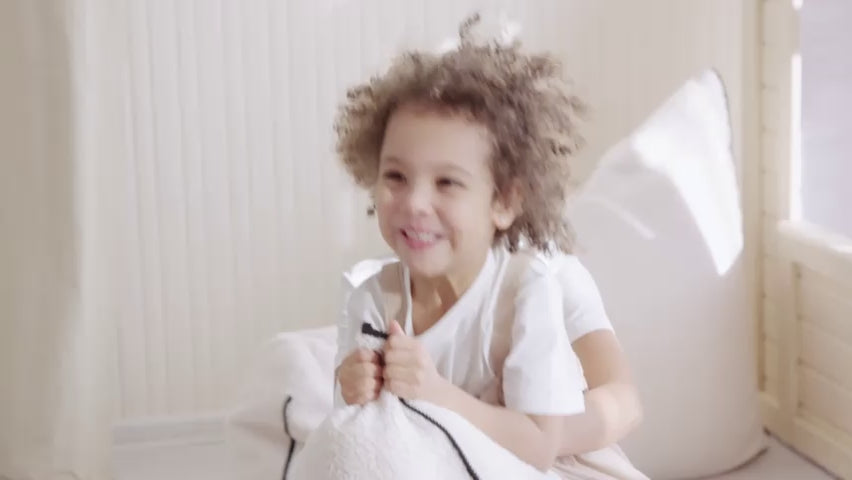 Ladda video: Sittsäck Clip Clap 115 Teddy Cream